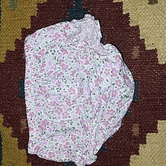 Girls Two Piece Ruffled Set - Picture 3 of 3